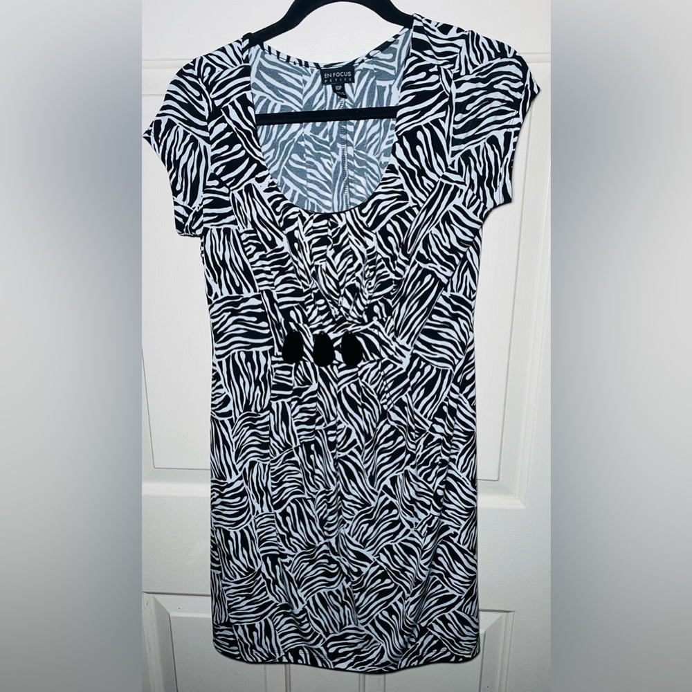 Enfocus Studio‎ Y2K Women's Petite Zebra Print Short Sleeve Dress Size 10P